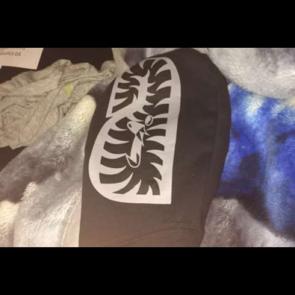 Bape hoodie 10th  anniversary crystal (black ) - Picture 4 of 8